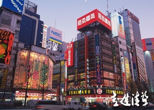 東京秋葉原如同北京中關(guān)村，成為網(wǎng)絡(luò)電子科技公司的聚集地