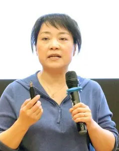  童梅